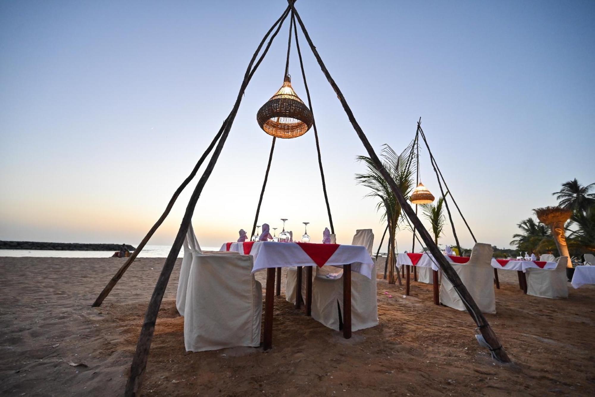Le Saly Hotel & Hotel Club Filaos المظهر الخارجي الصورة